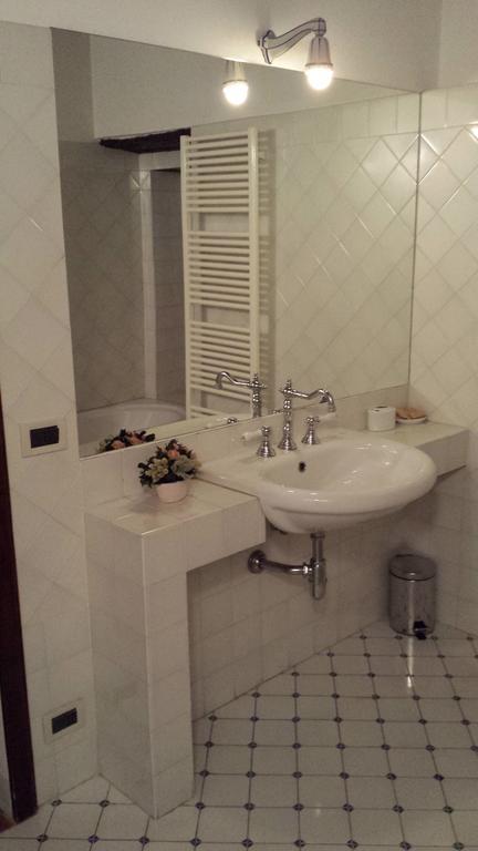 Hotel Palazzo Bizzarri Rapolano Terme Zimmer foto